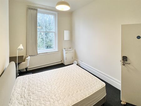 Fortess Road, London - Photo 3