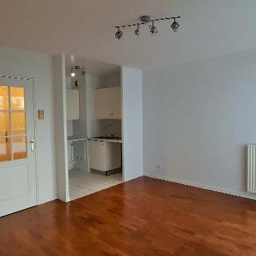 Location Appartement 2 pièces 39m² COURBEVOIE 92400 - Photo 1