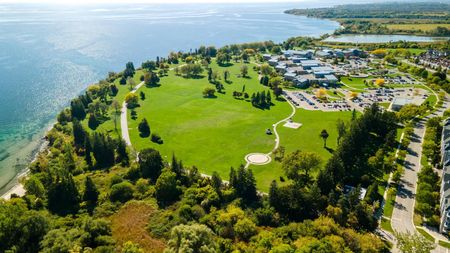 For Lease - 41 Steamboat Way, Whitby, Ontario - Photo 5