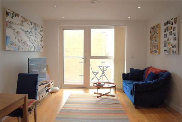 1 bedroom flat to rent - Photo 1