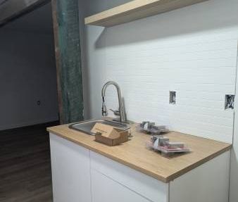 AVAIL NOW or Dec 1 - Brand New Studio in East Van - Pet Friendly - Photo 4