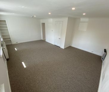 3 bedroom flat to rent - Photo 3