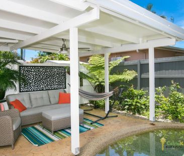 Three Bedrooms, Pool & Big Shed! - Photo 2