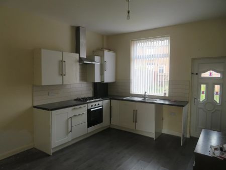 Industry Road, Rochdale, OL12 - Photo 5