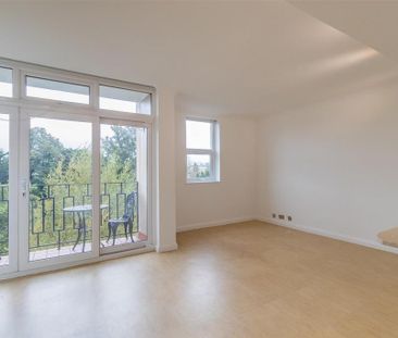 3 bedroom apartment to rent - Photo 1