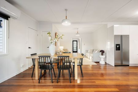 108 Market Street South, Indooroopilly QLD 4068 - House For Rent | Domain - Photo 2