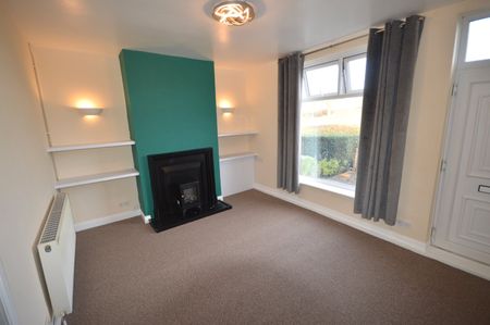 2 bedroom terraced house to rent - Photo 4
