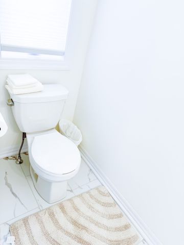 For Lease - 203 Flood Avenue, Clarington, Ontario - Photo 4