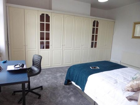 4 bedroom house to rent - Photo 3