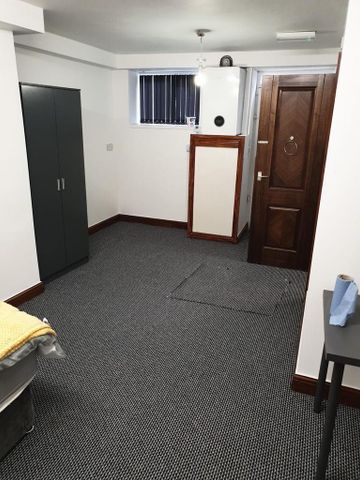 7 bedroom house to rent - Photo 3