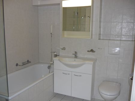 4.5 Zimmer, 100 m², 2. Stock - Photo 3