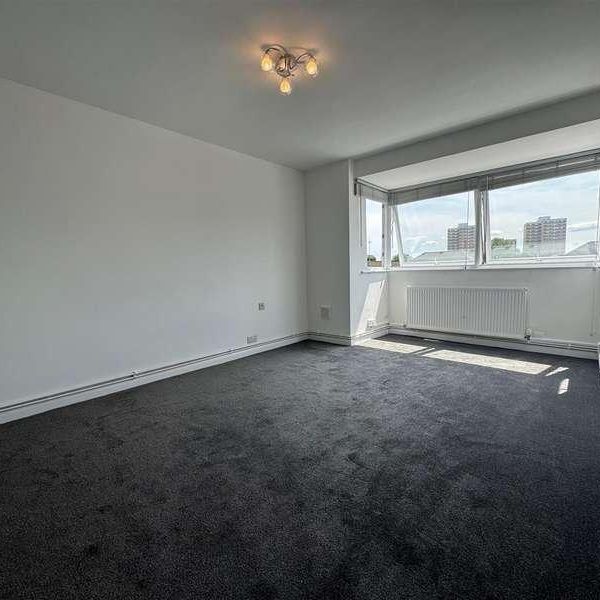 Fernwood, Clarence Road, N22 - Photo 1