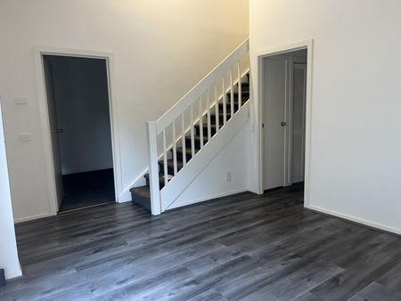 FOUR BEDROOM TOWNHOUSE - Photo 3