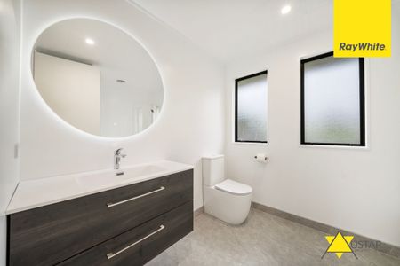 Charming Family Home in a Convenient New Lynn Location - Photo 2