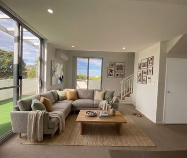 Stunning Split-Level Penthouse with House-Like Space & North-East V... - Photo 1