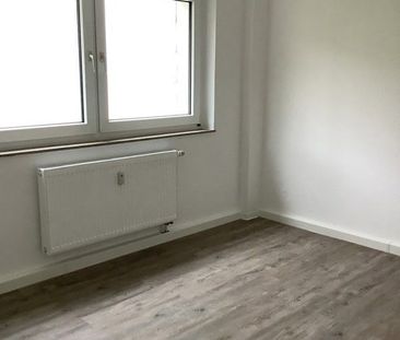 Wie schön ist das denn: 3 geräumige, renovierte Zimmer mit Balkon i... - Photo 1