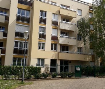 Appartement T1 avec parking – HAUT MONTCHAPET DIJON - Photo 2