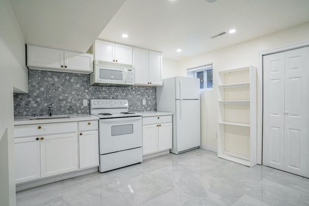 For Lease - 77 Wheelwright Drive Unit# Bsmt, Richmond Hill, Ontario - Photo 1