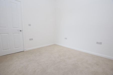 Albert Road, Colne - Photo 4