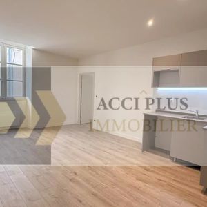 Location Appartement 2 pièces 45m² NIMES 30000 - Photo 2