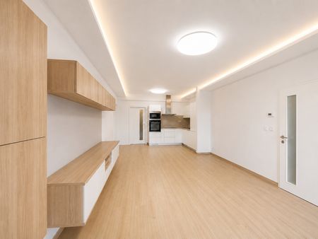Pronájem bytu 4+kk 102 m² - Photo 2