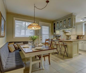 5 ½ avec jardin privé et 3 stationnements - Photo 3