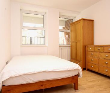 2 bedroom ground floor flat to rent - Photo 3