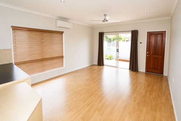LOW-MAINTENANCE LIVING IN KAWANA ISLAND VILLAS - Photo 1