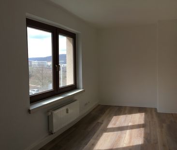 3-Raum-Wohnung mit schöner Aussicht vom Balkon! - Foto 4