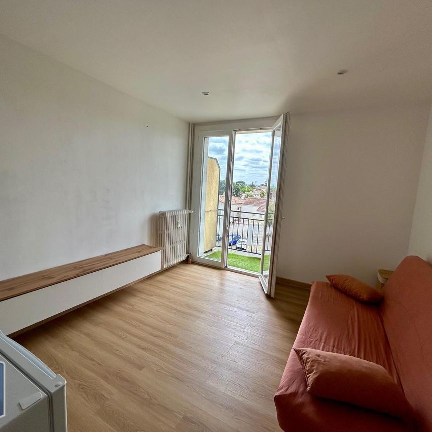 Location Appartement 1 pièce 17m² AGEN 47000 - Photo 1