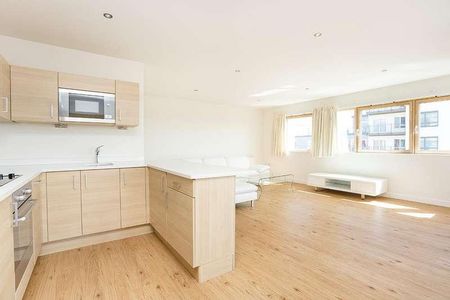 Pinnacle House, Heritage Avenue, London, NW9 - Photo 2