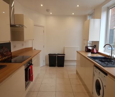 Room in a Shared House, Brays Lane, CV2 - Photo 6