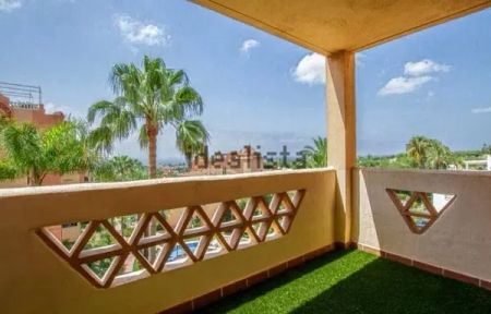 Alquiler de piso en Avenida la Reserva de Marbella - Photo 4