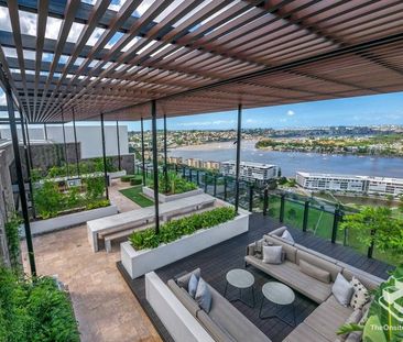 Luxury Apartment with Great Views - Photo 2