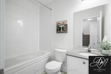 For Lease - 9 Phelps Lane Unit# 1, Richmond Hill, Ontario - Photo 3