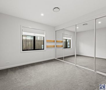 STUNNING HOME WITH BREATHTAKING VIEWS! - Photo 4