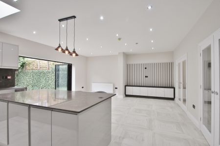 Abdale Road, Hammersmith, London, W12 - Photo 5