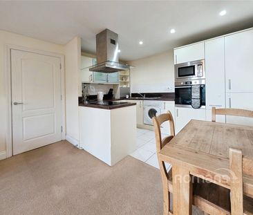 2 bedroom apartment to rent - Photo 5