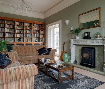 5 bedroom semi-detached house to rent - Photo 2