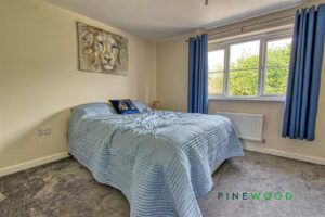 2 BEDROOM House - Semi-Detached - Photo 3