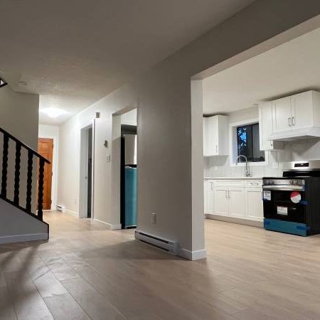 3beds 1.5baths side by side duplex - Photo 4