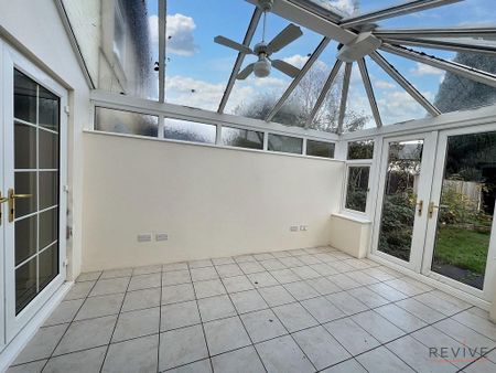 3 bedroom semi-detached house to rent - Photo 4
