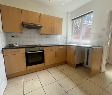3 bedroom terraced house to rent - Photo 4