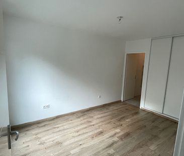 Location Appartement 2 pièces 47m² - Photo 3