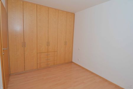 Charmante 2-Zimmerwohnung mit kleinem Grünanteil, Terrasse und Parkplatz in Waltendorf - Foto 5