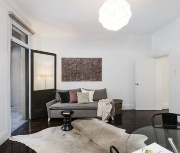 Super cool terrace apartment - large living area w/ open balcony | ... - Photo 3