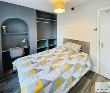 1 bedroom in a house share to rent - Photo 2
