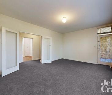 7/206 Whitehorse Road, Balwyn - Photo 2