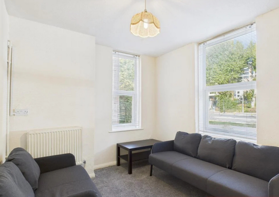 5 bedroom house to rent - Photo 1