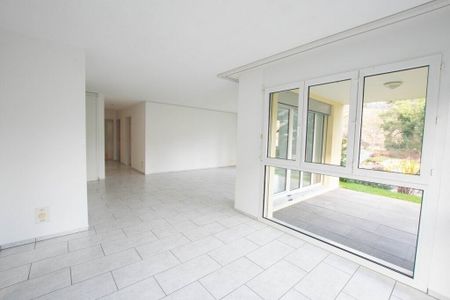 Spacious 4.5-room apartment for rent in a quiet neighborhood - Foto 5